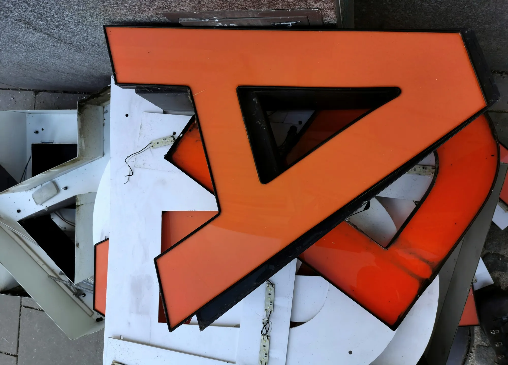 Acrylic channel letters with LED modules during production